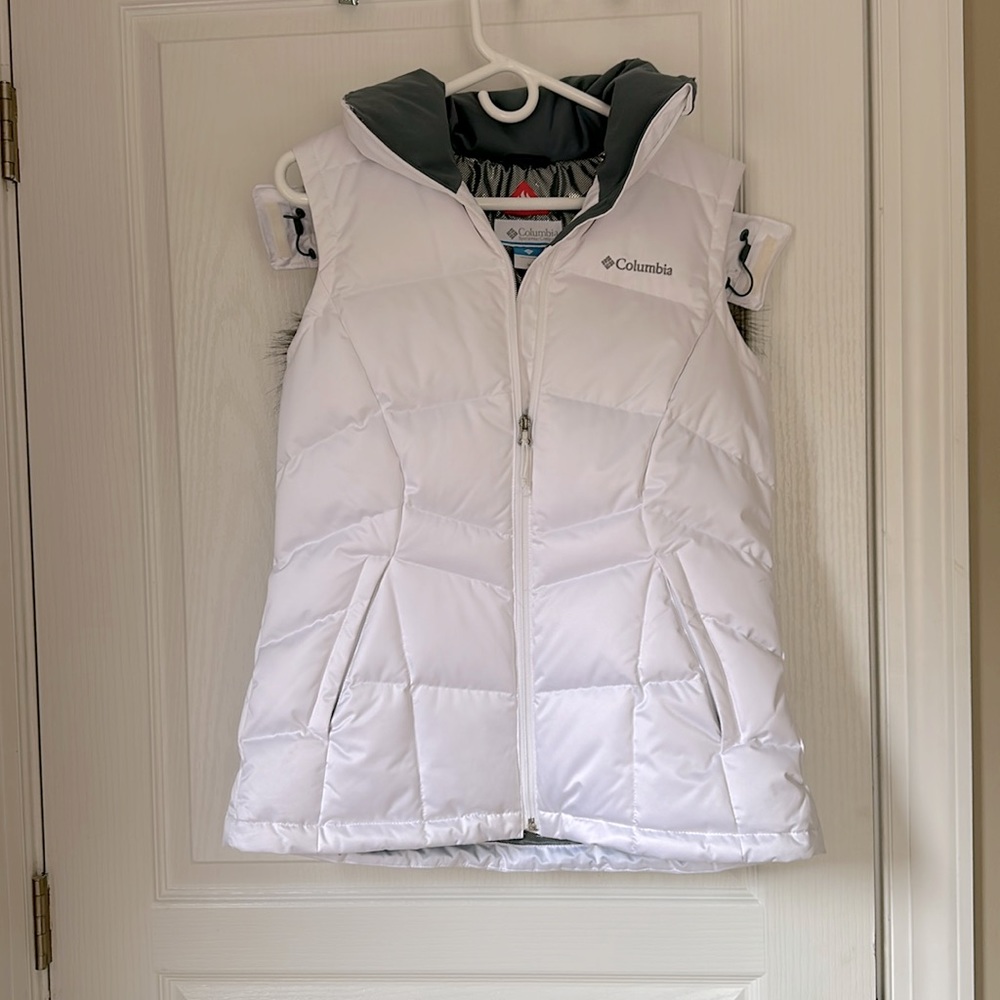 Columbia Women’s Omni-Heat White Vest with Removable Hood.